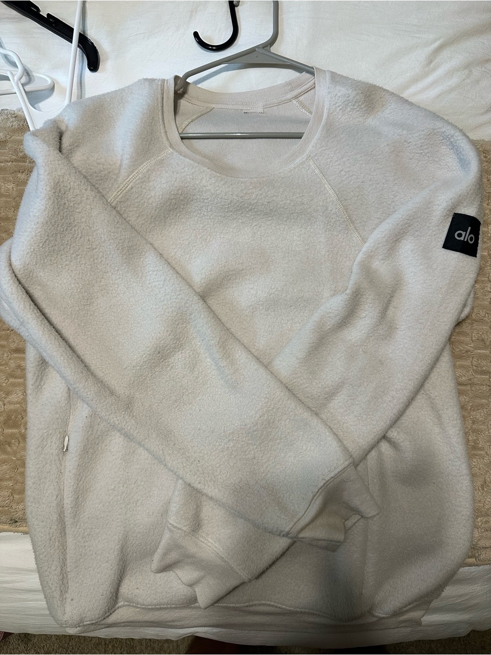 ALO Yoga Men’s Off-White Crewneck Fleece Pullover